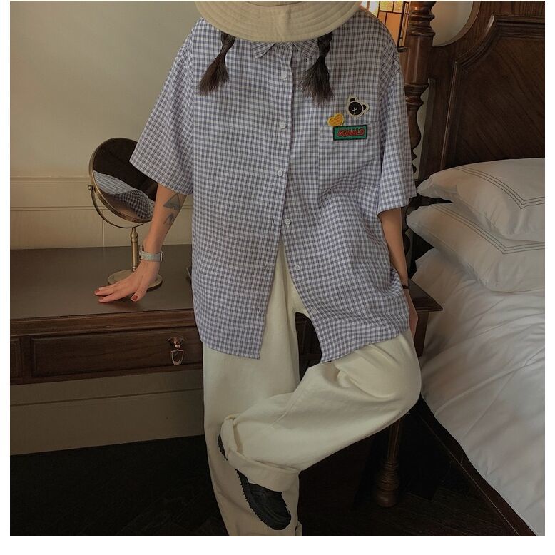 Áo sơ mi tay ngắn kẻ sọc vuông thêu họa tiết gấu đáng yêu thời trang dành cho nữ