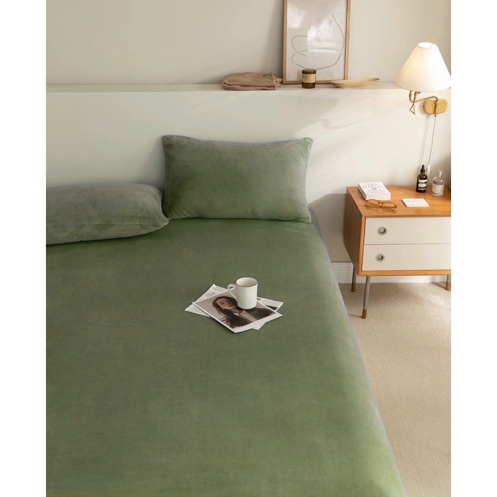 Bộ ga gối nỉ nhung đơn sắc gồm 1 ga và 2 vỏ gối đầu