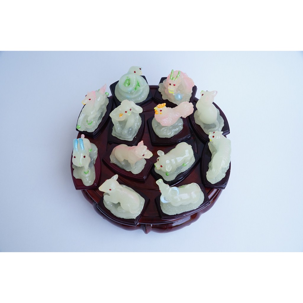 Tượng 12 con giáp dạ quang phát sáng trong đêm đẹp mê | BigBuy360 - bigbuy360.vn