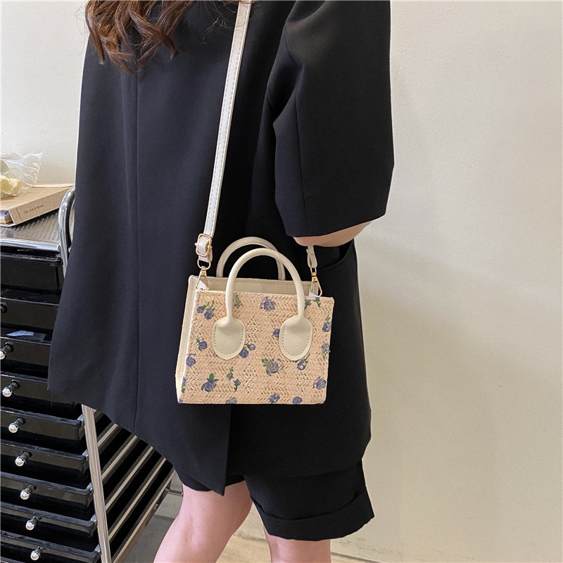 Túi cói JASMIN NOIR Nắp Gập Bằng Rơm Đính Hoa Cho Nữ