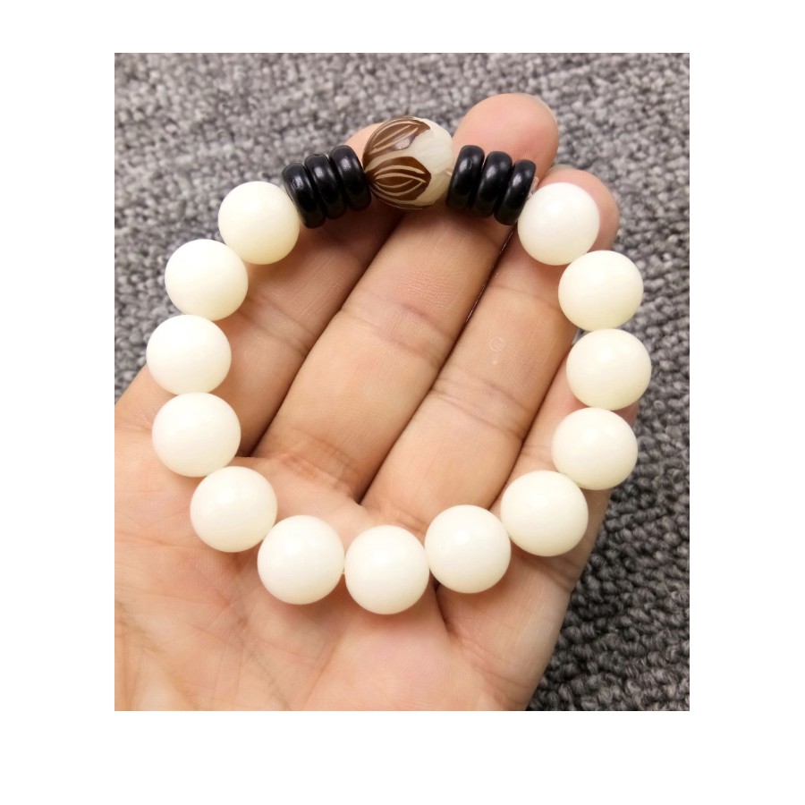 Vòng tay hạt bồ đề tự nhiên cao cấp đính hạt khắc sen độc đáo