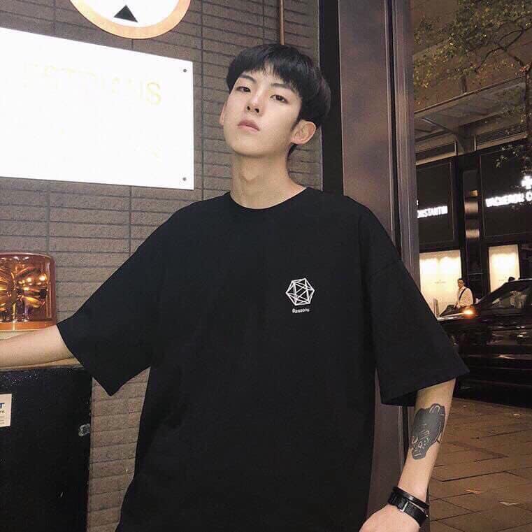 Áo Phông Nam Nữ Unisex Tay Lỡ Thun Form Rộng  Teen Cổ Tròn Họa Tiết Bắt Mắt Chất Cotton Giá Rẻ Màu Đen | BigBuy360 - bigbuy360.vn