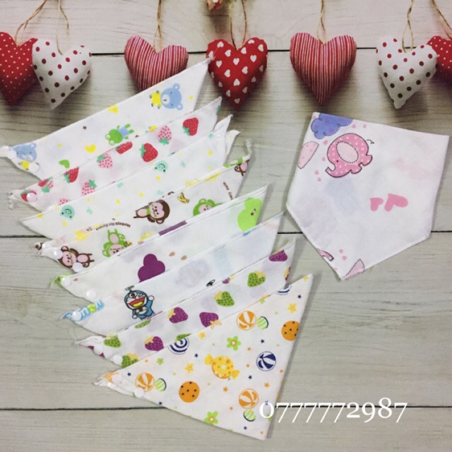 Set 2 yếm xô cúc bấm 