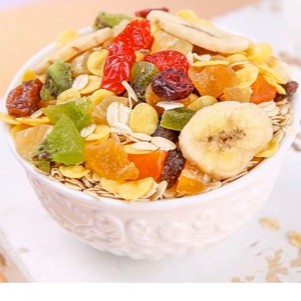 Hộp 500gr Ngũ Cốc Giảm Cân, Tăng Cân Mix Hạt Hoặc Hoa Quả Sấy- 2 HỘP TẶNG BÁT THÌA | BigBuy360 - bigbuy360.vn