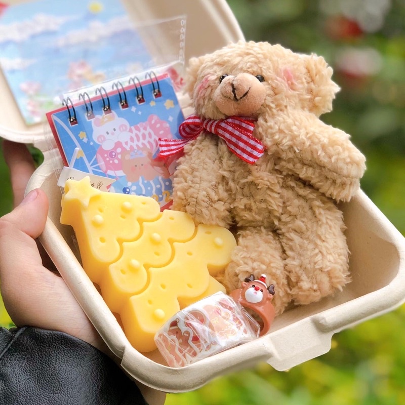 Set quà Giáng Sinh - Christmas Box - Set quà tặng gấu bông & nến thơm