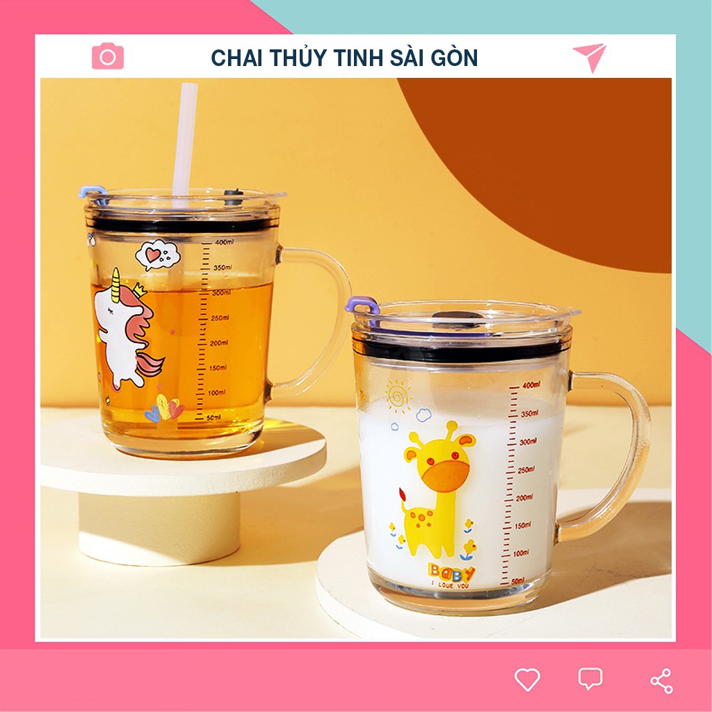 Ly thủy tinh chia vạch có quai cao cấp có nắp chống tràn + tặng kèm ống hút