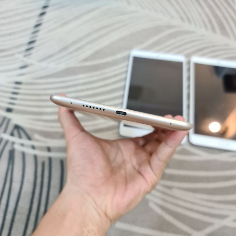 Máy tính bảng Huawei Dtab D02K, 8 inch 4G/LTE