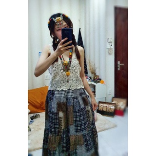Áo croptop hai dây len móc phong cách Boho
