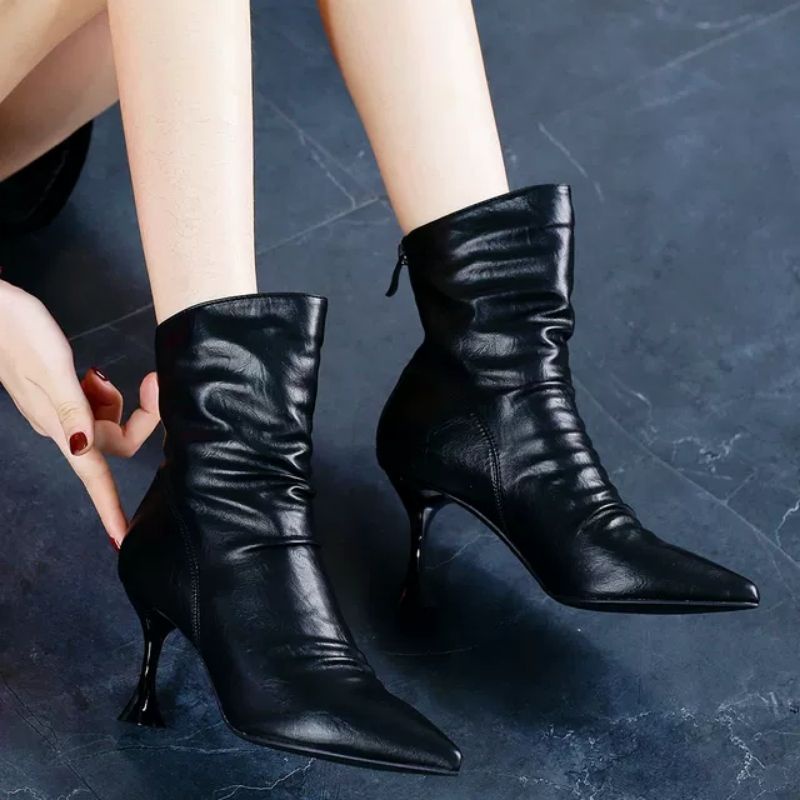 Boots nhúm, gót 6cm, da mềm. full box hãng