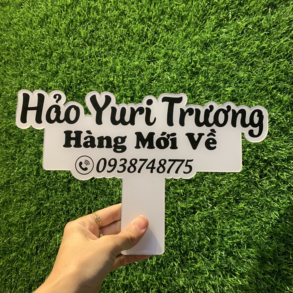 Bảng hiệu mica cầm tay xinh xắn cho các đội nhóm - Đạo cụ chụp ảnh các sản phẩm cho chị em