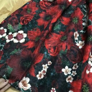 Đầm xòe trễ vai tùng gấm