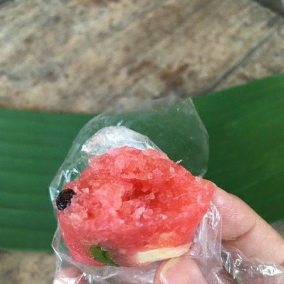 Hộp 10 chiếc nem chua siêu ngon