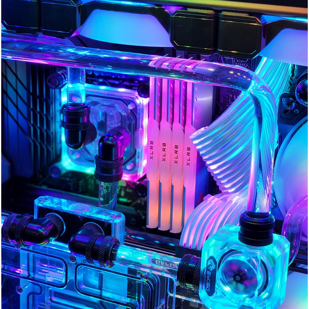 Ram 8GB 3200MZ XLR8 GAMING EPIC-X RGB SILVER, new, bh chính hãng 36 tháng