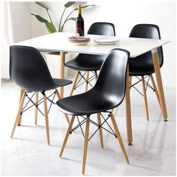 Ghế Ăn Eames, Ghế Cafe giá rẻ, Đệm Nhưa Chân gỗ DELIHOME