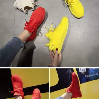 Giày sneaker nữ