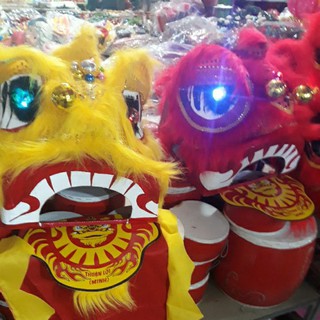 Đầu lân cho bé