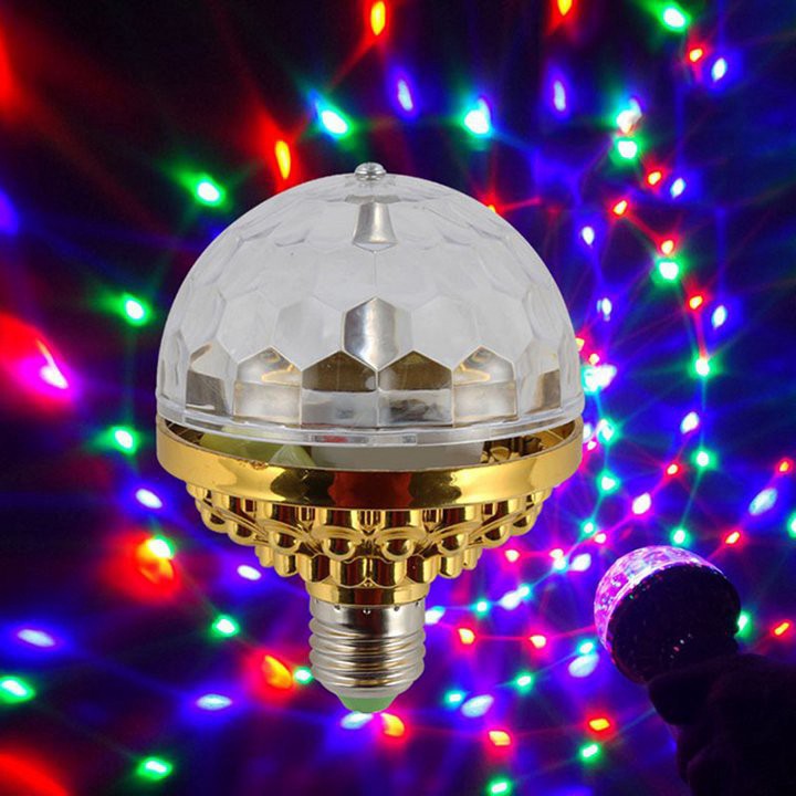Đèn LED dân chơi bay phòng quán bar xoay 7 màu đèn vũ trường huyền ảo tặng kèm đui đèn dạng xoáy