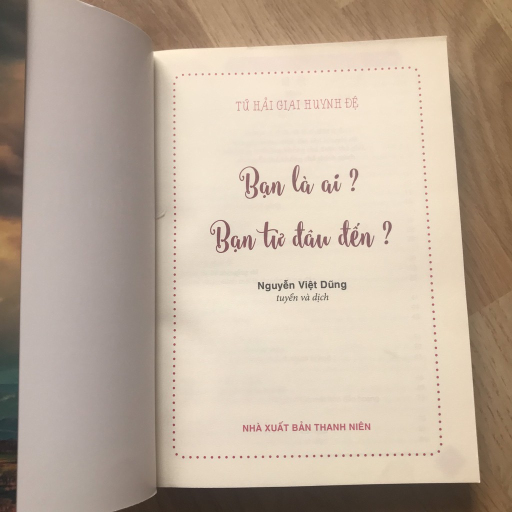 Sách - Combo 2 sách: Bạn là ai? Bạn từ đâu đến? (In màu, có Audio nghe) + Tôi là