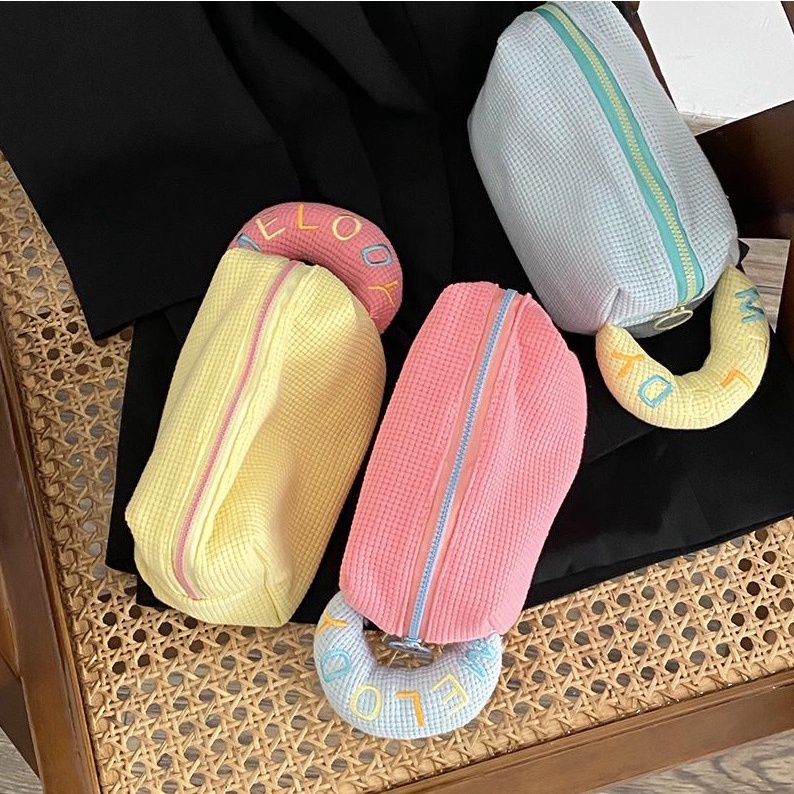Túi Đựng Bút / Mỹ Phẩm mini Họa Tiết Hoạt Hình Màu Tương Phản Phong Cách Hàn Quốc Cho Nữ Ốp