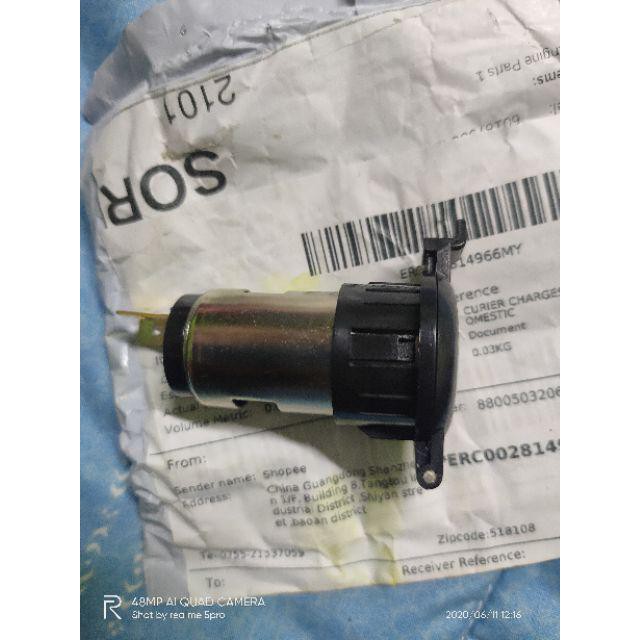 Tẩu sạc 12V chuyên dụng cho xe hơi xe tải