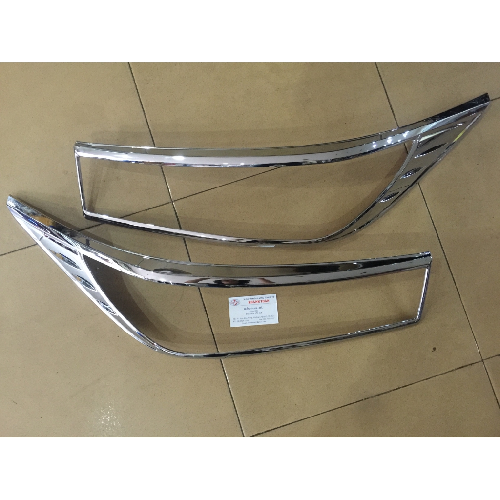 Ốp đèn pha Toyota Innova 2017-2021