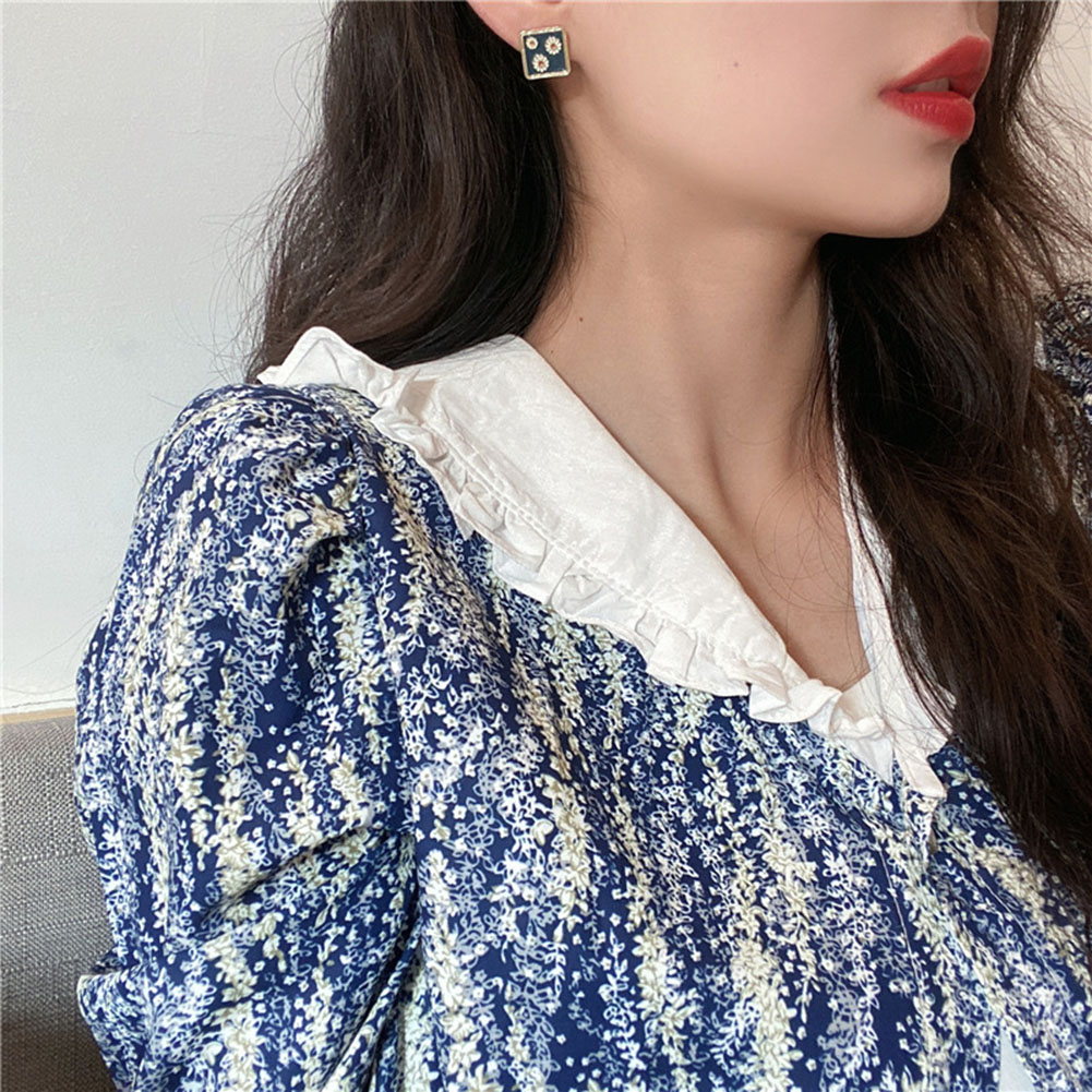 1 Đôi Bông Tai Kim Loại Hình Hoa Cúc Màu Xanh