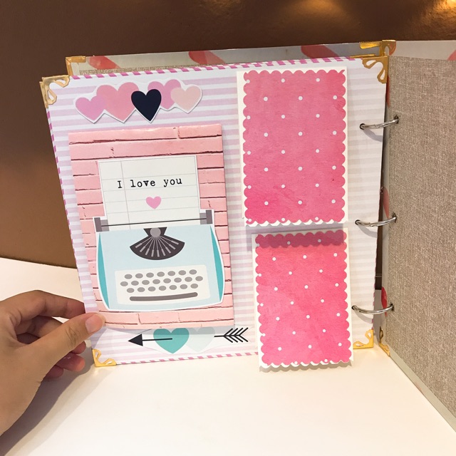 Scrapbook làm quà tặng cưới