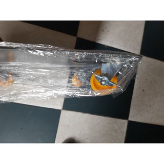 Đế manocanh đứng có bánh xe