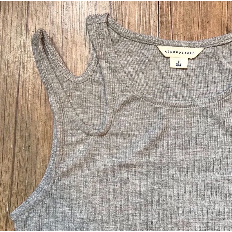 Áo tank top Aero••• dư xịn