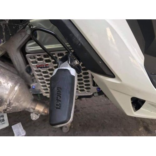 Gác chân DUCATI gắn gác chân sau cho các dòng yamaha, honda xe nào cũng được - Vindecal BD
