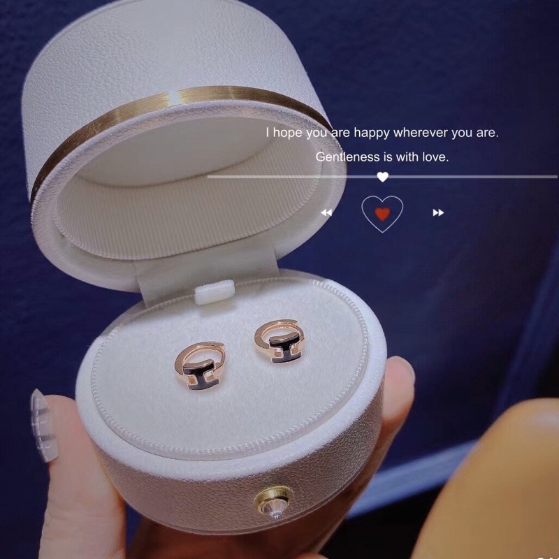 Bông tai bạc nữ chữ H xi kim, Khuyên tai tròn chữ H bạc 925 xi kim Minh Tâm Jewelry