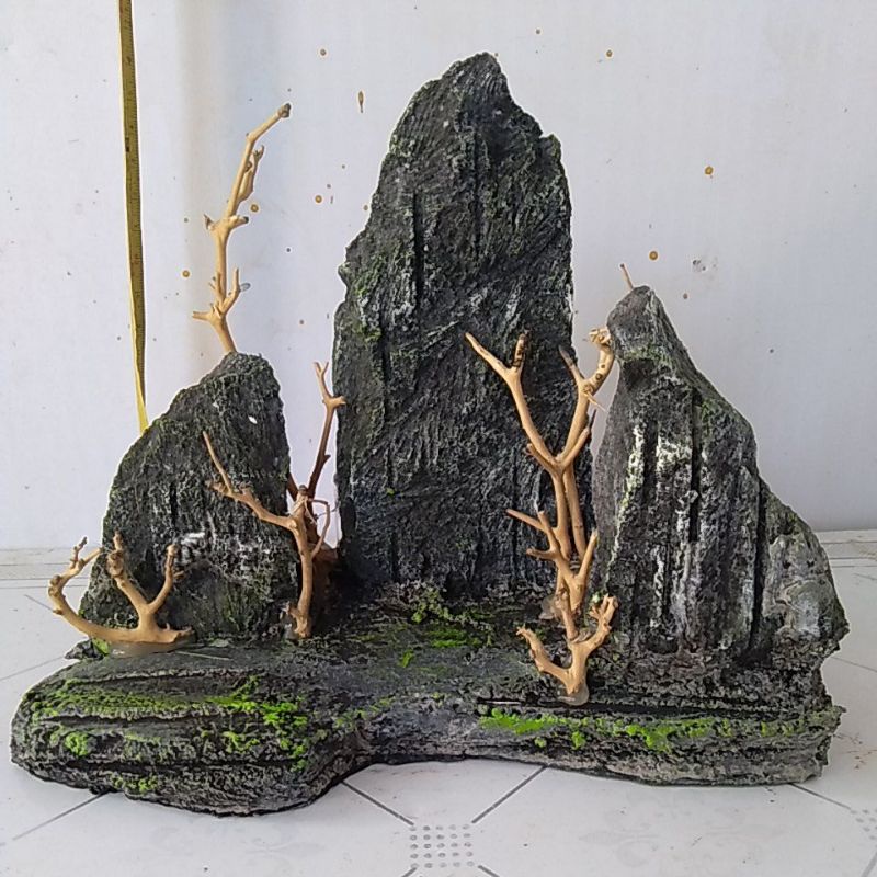 Núi đá bể cá cảnh