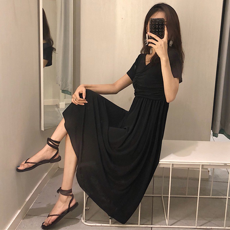 Đầm midi nữ dáng chữ A cổ V tay ngắn phong cách Hàn Quốc | BigBuy360 - bigbuy360.vn