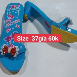 Guốc gỗ dành cho bé gái siêu đẹp thiết kế thời trang sang chảnh mang rất êm chân rất thoaỉ mái nổi ngày dùng