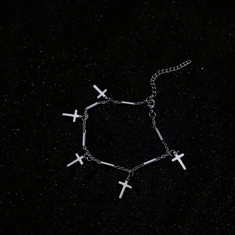 Vòng Tay Thép Titan Mặt Chữ Thập Phong Cách Hip Hop Cá Tính