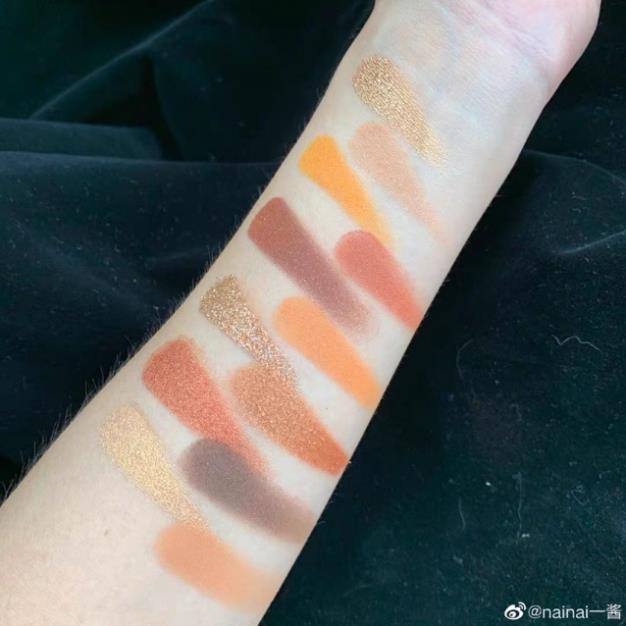 Bảng Phấn Mắt Nhũ Guicami Moondurst Vàng California