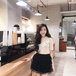 Chân váy ren tầng Zara