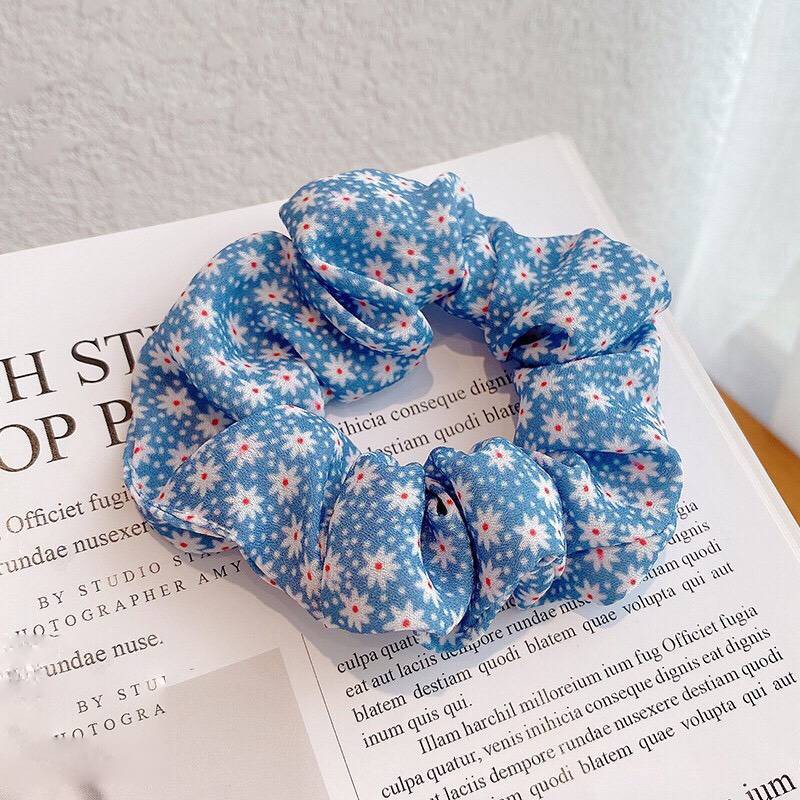 Cột tóc vải Scrunchies họa tiết Xanh Thiên Thanh, dây buộc tóc scrunchies hot nhất SC005