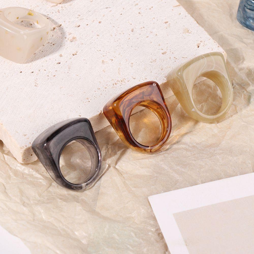Nhẫn Acrylic Trong Suốt Hoạ Tiết Vân Đá Cho Nữ