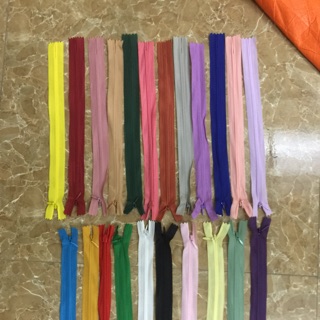 80 cái khoá áo khoá. Và 40khoas giọt lệ và 3 ló khoá hkk 330k