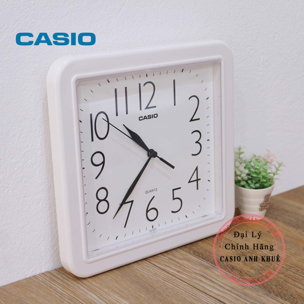 Đồng hồ treo tường Casio IQ-02S-7DF trắng