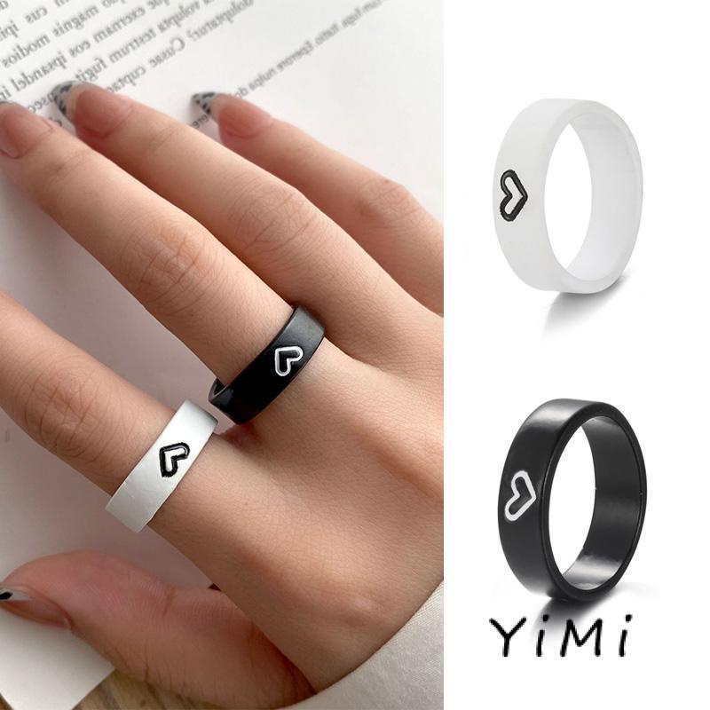 Set 2 nhẫn cặp màu trắng/đen thời trang Hàn Quốc