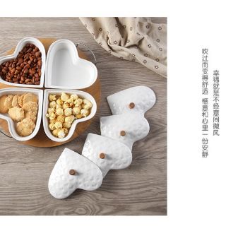Khay mứt sứ trái tim