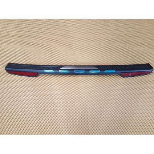 Nẹp chống trầy cốp, ốp bậc cốp Toyota Inova 2017 2018 2019 2020 2021-2022 mẫu nhựa Cao cấp, bên ngoà