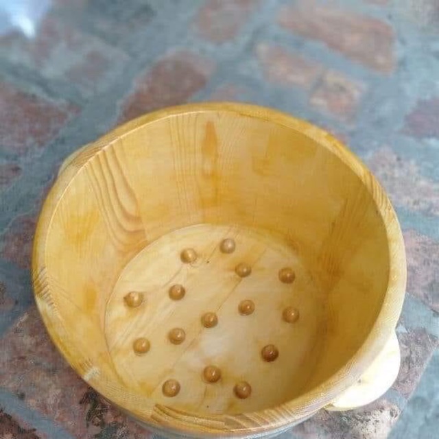 Chậu gỗ ngâm chân có hạt (Gỗ tự nhiên)