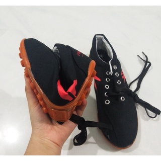 Giày bata đế đinh đá bóng, giày bata thượng đình đế đinh đá sân nhân tạo