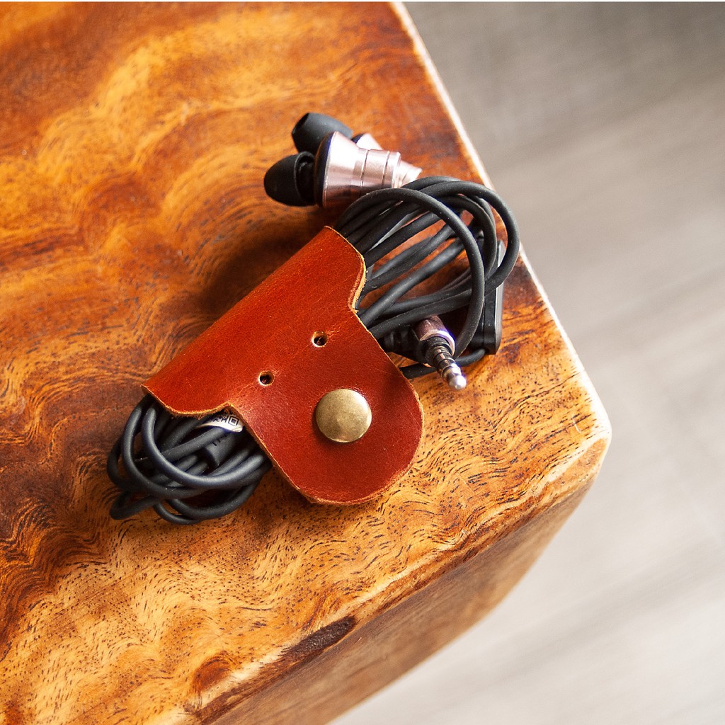 [SALES SỐC] Kẹp Tai Nghe Hình Cún Dễ Thương - Da Thật, Nút Bấm Xi Đồng Xịn - Mua 4 tặng 1 | BigBuy360 - bigbuy360.vn