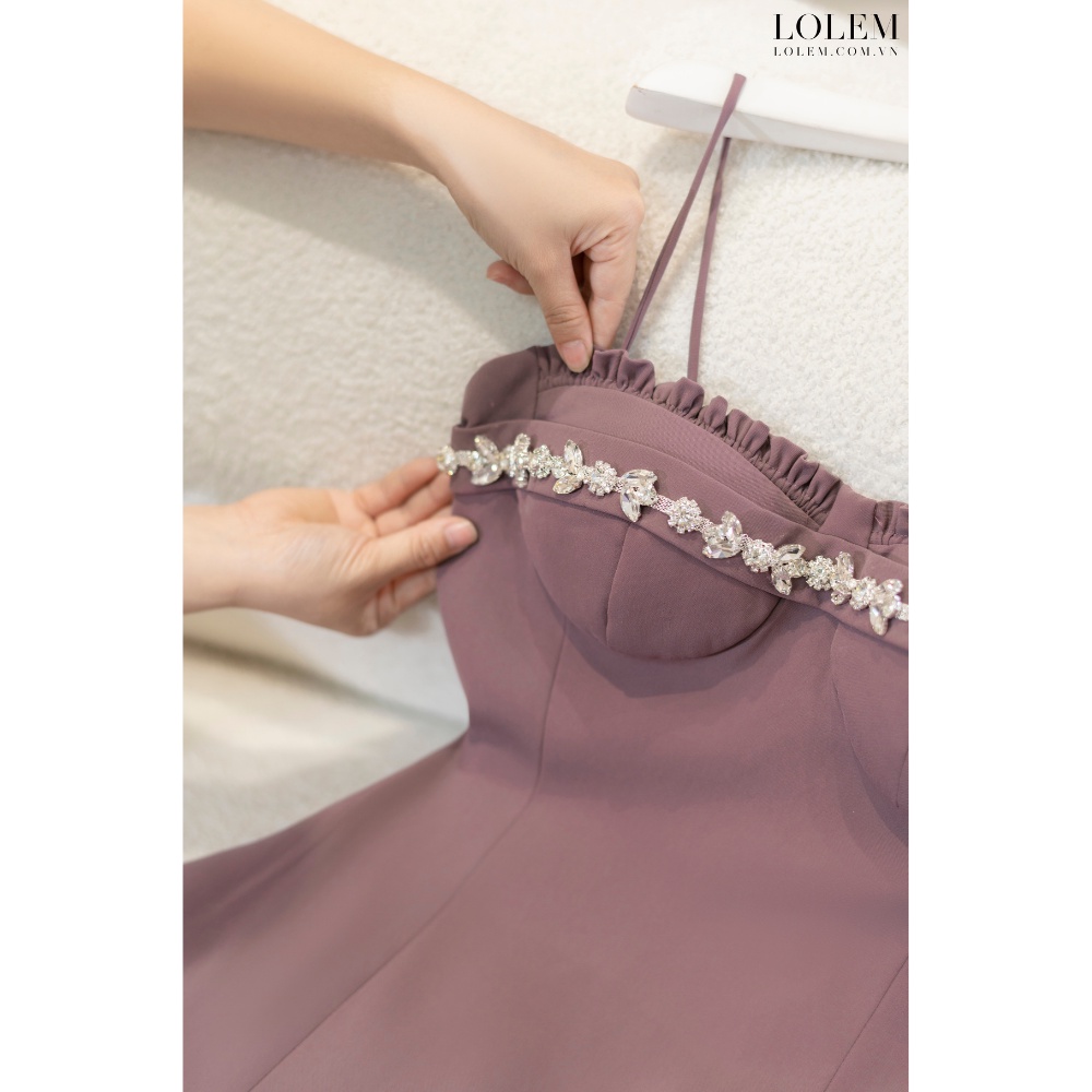 Đầm ôm body sexy LOLEM DO184 vải sạn lụa đuôi cá hai dây nhún ngực đính pha lê
