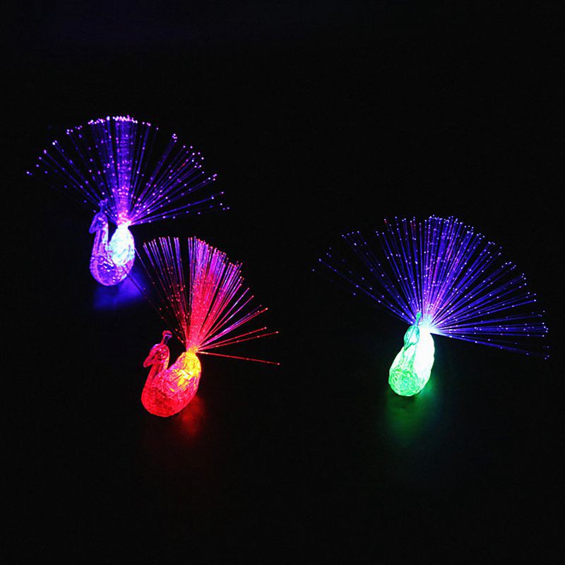 Đèn Led Hình Chim Công Đeo Ngón Tay Thiết Kế Độc Đáo