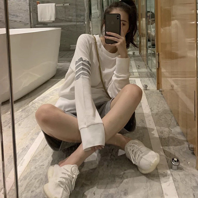 Áo nỉ dài tay họa tiết kẻ sọc vằn thời trang Hàn Quốc dành cho nữ